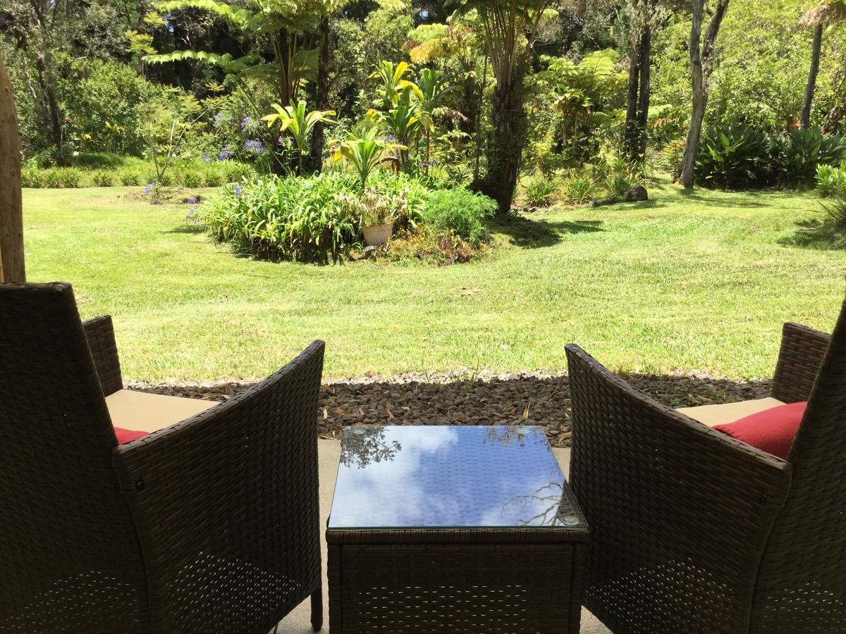 Hale 'Ohu Bed & Breakfast Volcano Buitenkant foto